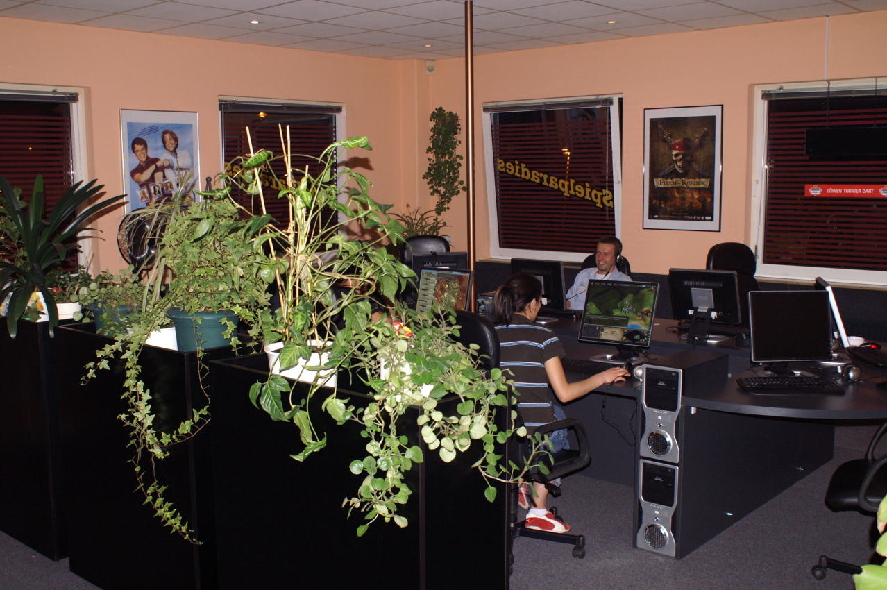 Abgrenzung Abgrenzung duch Blumenb�nke