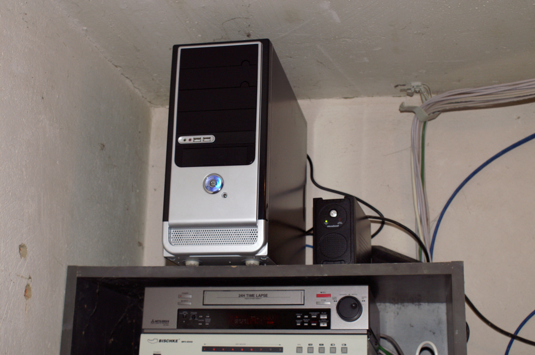 Server 