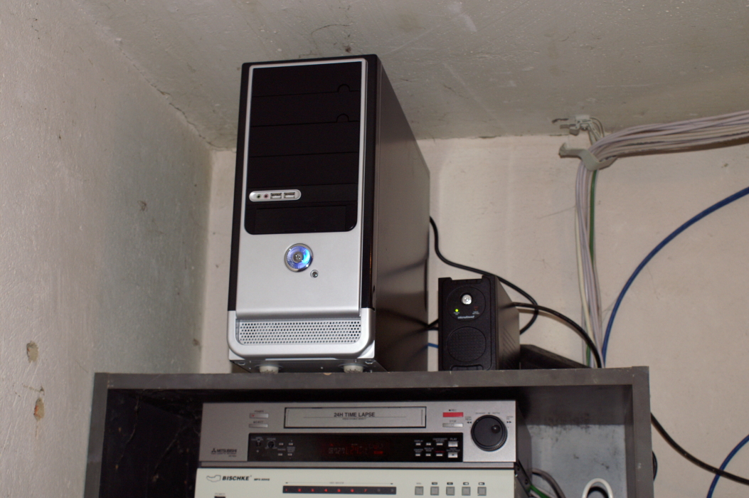Server 